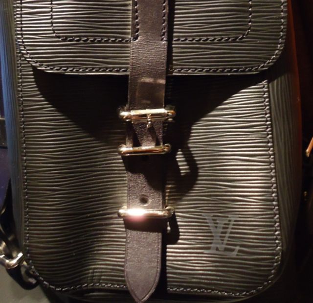 Louis Vuitton Epi Leather Clutch Purse Strap Settlement